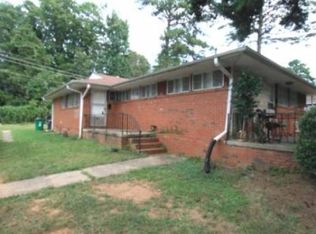 1402 Wembley Dr, Charlotte, NC 28205