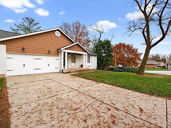 4th image of 1010 Bridle Spur Ln