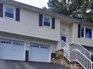 20 Central Ave, Hopatcong, NJ 07843