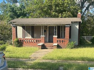 616 62nd St, Fairfield, AL 35064