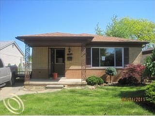 5th image of 20813 Lange St