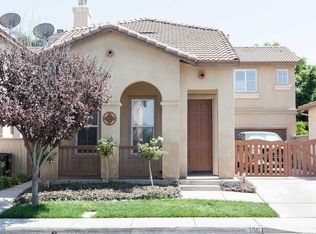 156 Jessica Ln, Corona, CA 92882