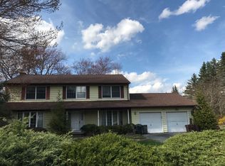 15 Weedon Dr, West Milford, NJ