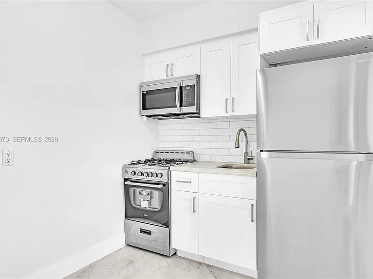 1839 Funston St #6 — Photo 10