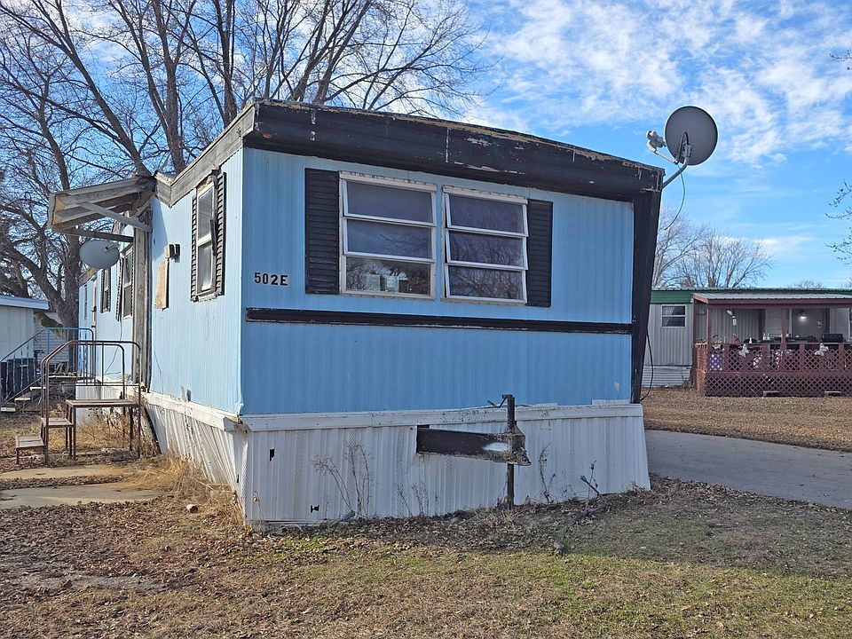 1st image of 502 W 8th St #502E8