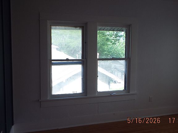 4th image of 940 W Mulberry Ave APT 3
