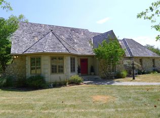 860 SW Scherer Rd, Lees Summit, MO 64082