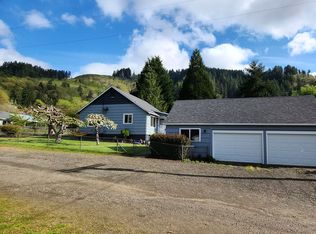 88161 Chestnut St, Mapleton, OR 97453