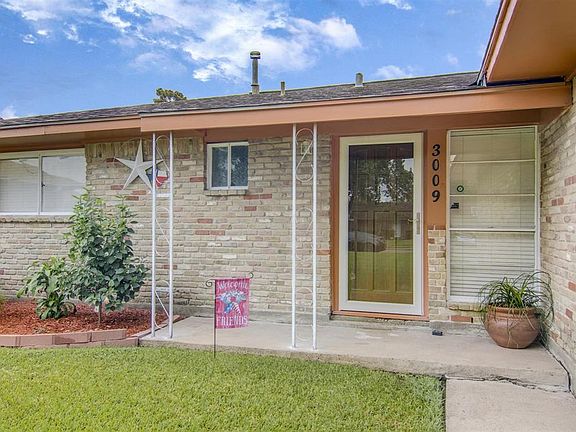 4th image of 3009 Princeton Pl