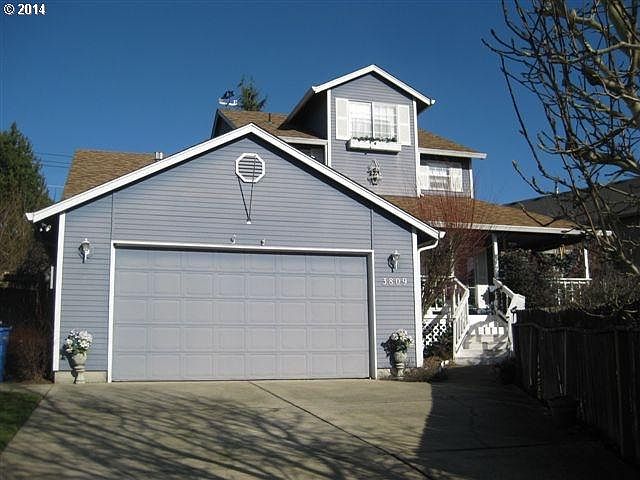 1st image of 3809 NE 39th Ct