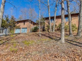 6608 Suncrest Dr, Roanoke, VA 24014
