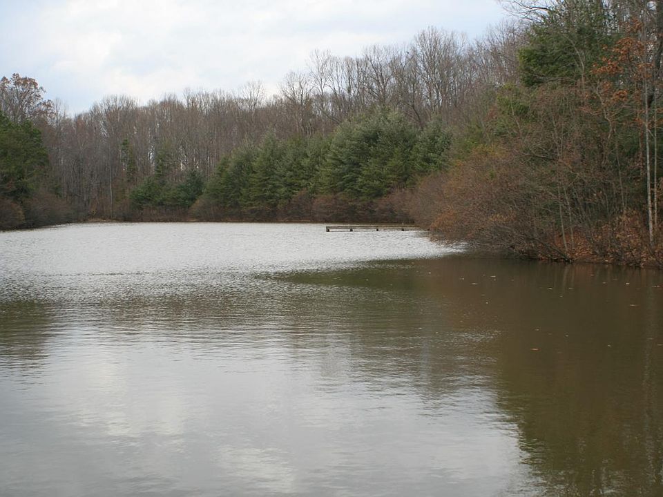 1st image of 5912 Dove Ln