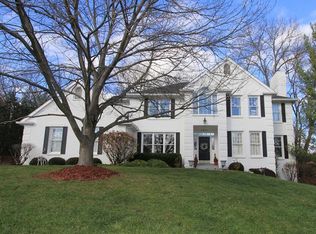 2875 Turpin Woods Ct, Cincinnati, OH 45244