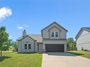 22091 Elm St, Spring Hill, KS 66083