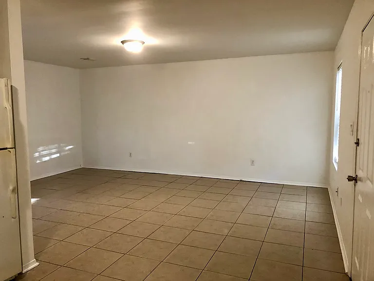 1616 Atwood Dr #B — Photo 3