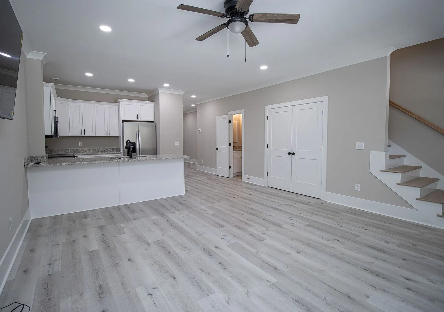 Now Pre-Leasing For The 20272028 School Year! New Construction Single-Family Home | 4 Bedrooms | ... — Photo 4