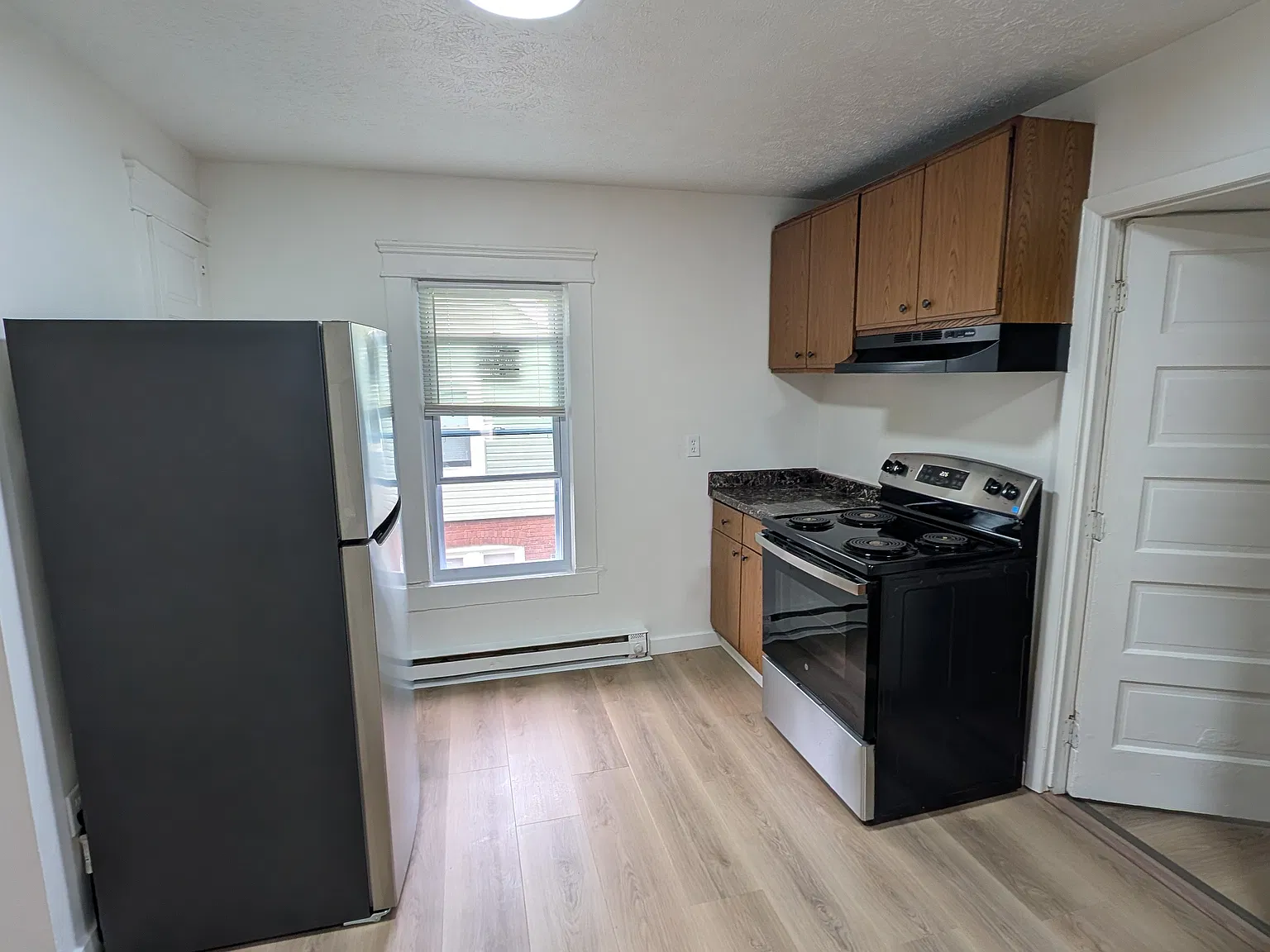 878 Florida Ave — Photo 4