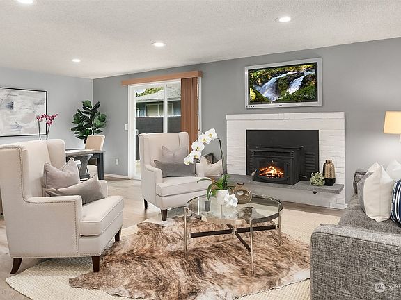 4th image of 12514 105th Avenue Ct E