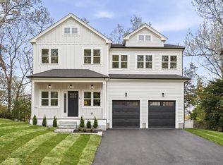 4 Great Rock Rd, Lexington, MA 02421