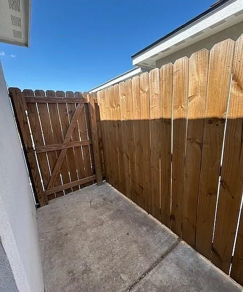 1122 Country Club Dr #4 — Photo 19