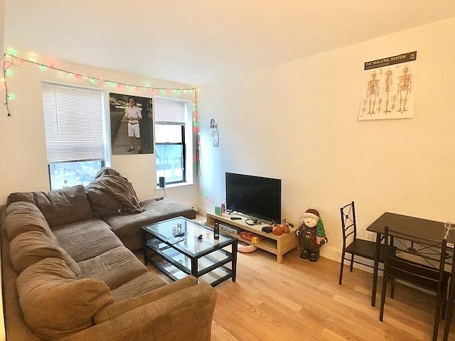 2nd image of 774 Columbus Ave #U5