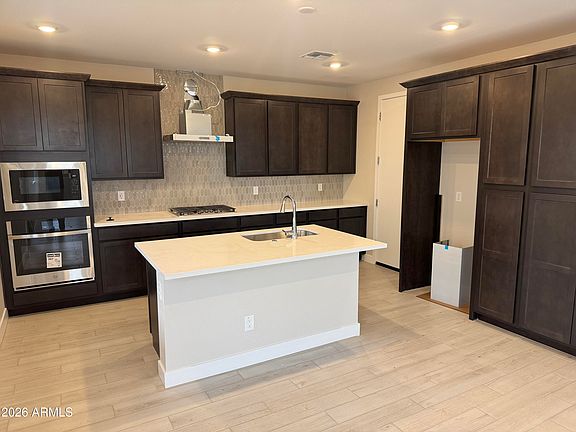 3rd image of 2276 S Swan Court