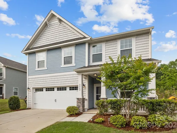 8040 Camden Xing, Lowell, NC 28098