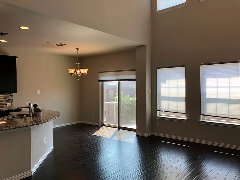 4800 Bridgewater St — Photo 3