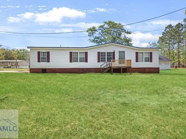 84 Oak Hill Rd, Hinesville, GA 31313