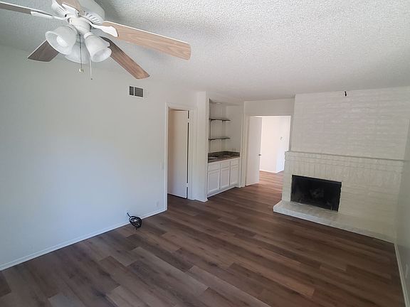 5th image of 943 High Point Dr