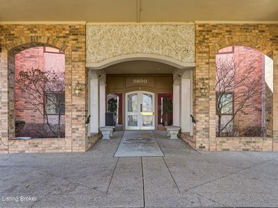 5800 Coach Gate Wynde APT 306, Windy Hills, KY, 40207