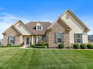 190 Trumpet Vine Cir, Elgin, IL 60124