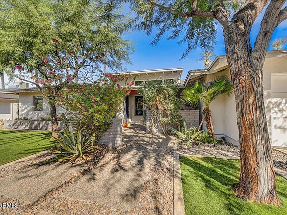 2nd image of 4610 E Catalina Drive