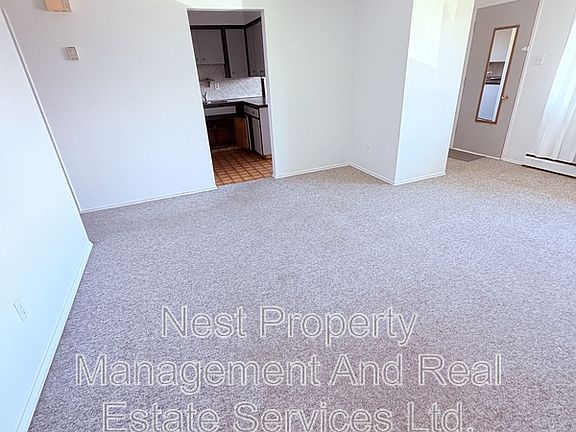 4th image of 2156 McBride Cres #A