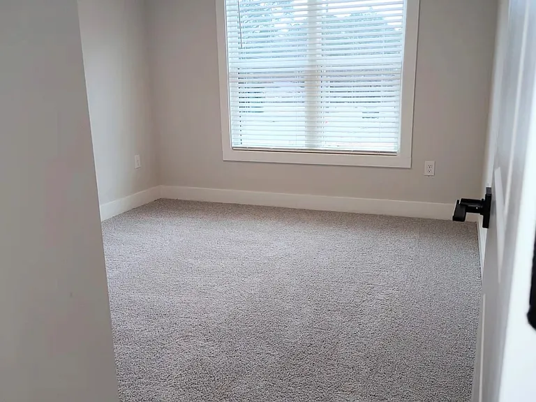 126 Chella Ct — Photo 13