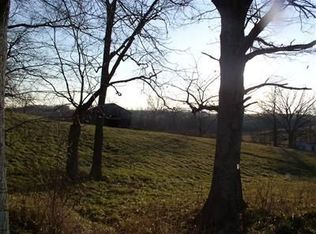 433 Lake Rd, Paris, KY 40361