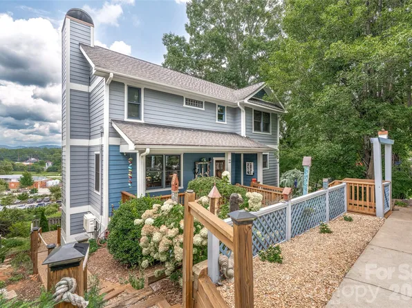45 Logan Cir, Asheville, NC 28806