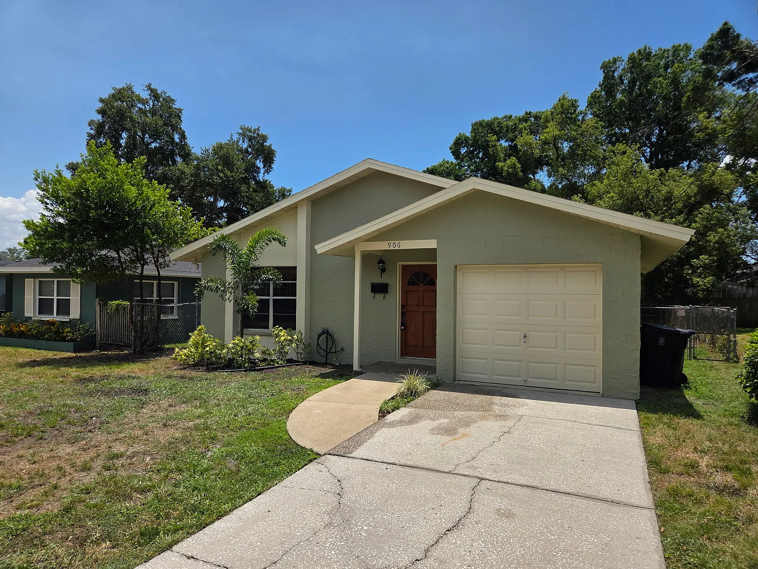 3 bed, 1303 sqft, $2,750 — Photo 2