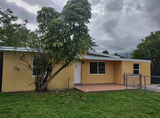 128 Miami Gardens Rd, West Park, FL 33023