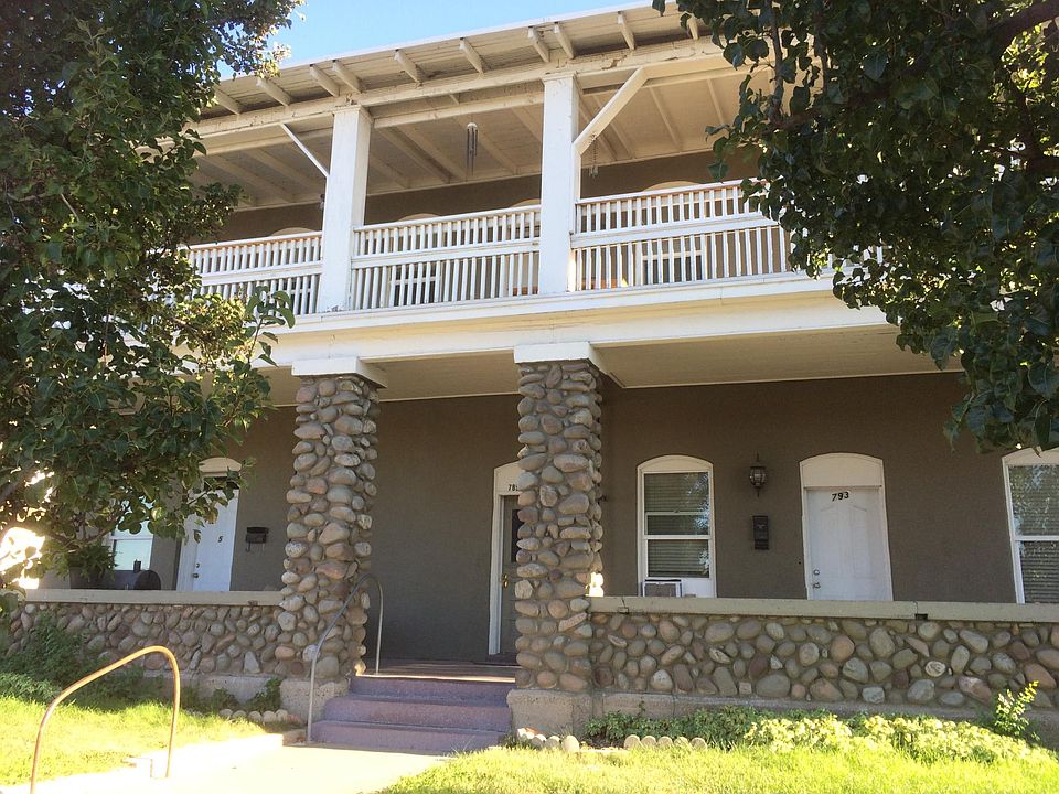 Front of residence - apt on right