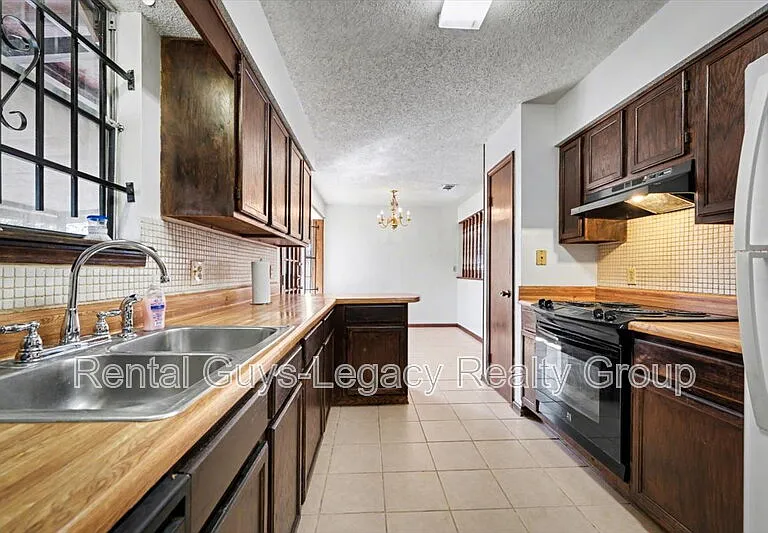 6019 Blank Dr — Photo 13