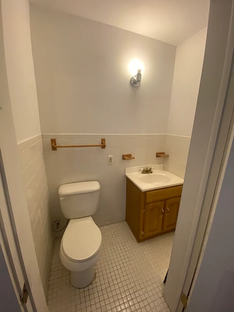 3 bed, 1.5 bath, $1,650 — Photo 4
