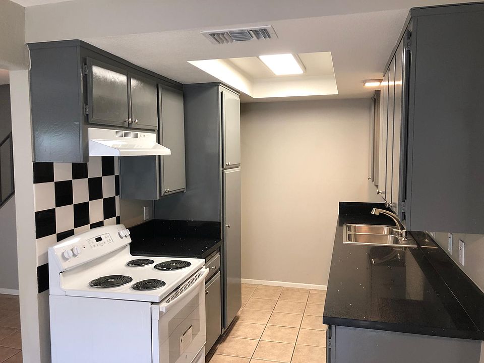OTR microwave newly installed(not in pic)