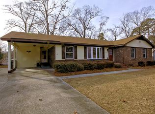 3900 Kings Cross Rd, Lumberton, NC 28360