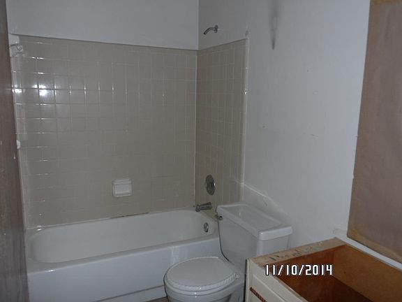 3rd image of 322 Whetherbine Way E