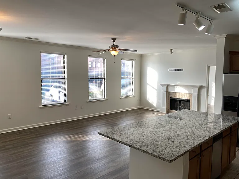 730 Litty Ct #101 — Photo 7