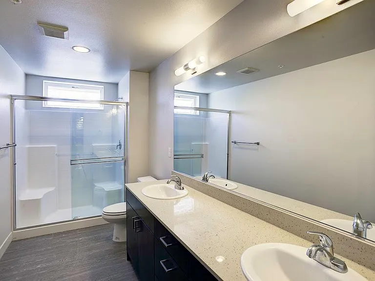 12350 33rd Ave NE #301 — Photo 4