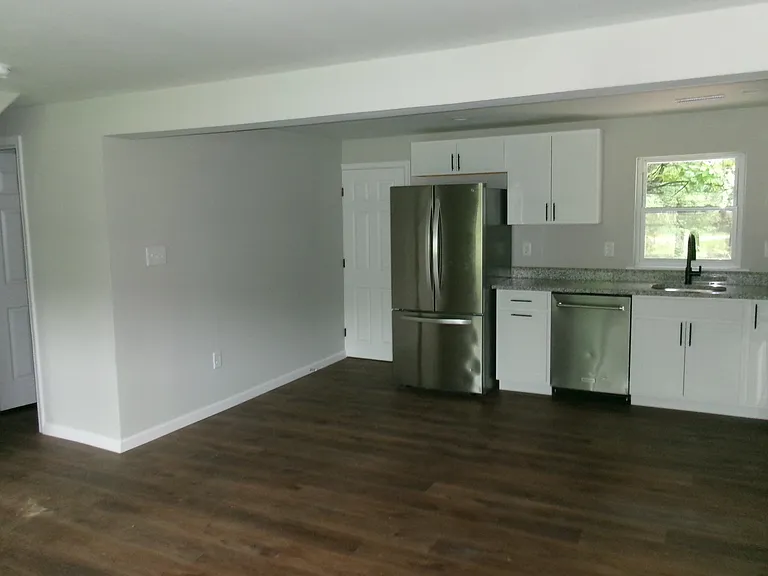 7818 Oakwood Rd — Photo 4