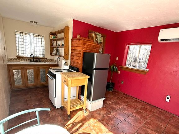 4th image of 104 Avenida De Velasquez