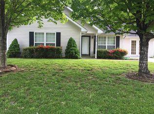 2605 Kilbourne Dr, Greensboro, NC 27407